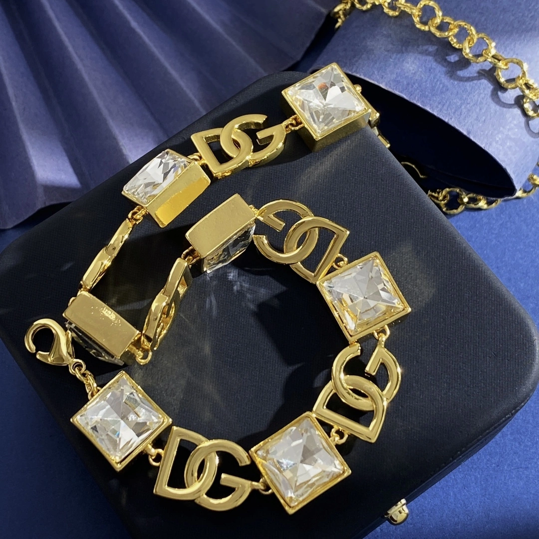 Barbara-- 4o835& 103.3g necklace item : E-S092J3043H